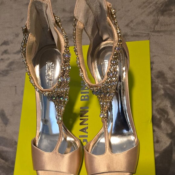 NIB Gianni Bini Gracelynn Gold Dust Heels 9M - Picture 2 of 9